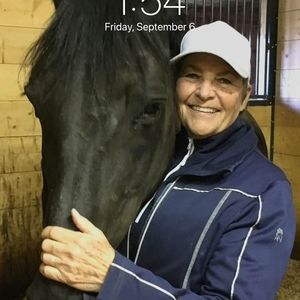 Meet your Posher, Elaine